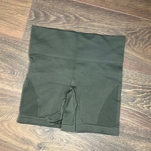 Lululemon training short